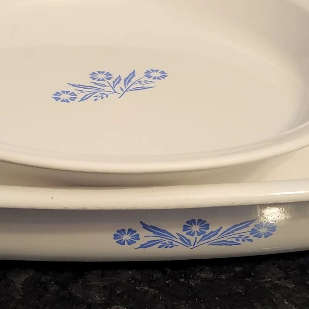 Corningware P-21 Roaster Blue Cornflower Roasting Pan & 9in Pie Pan